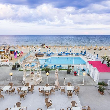 Hotel Casadei فانو المظهر الخارجي الصورة